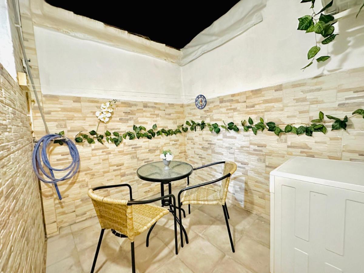 Sol Apartamentos Malaga Centro Zewnętrze zdjęcie