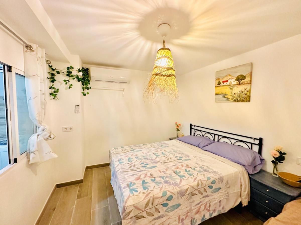 Sol Apartamentos Malaga Centro Zewnętrze zdjęcie